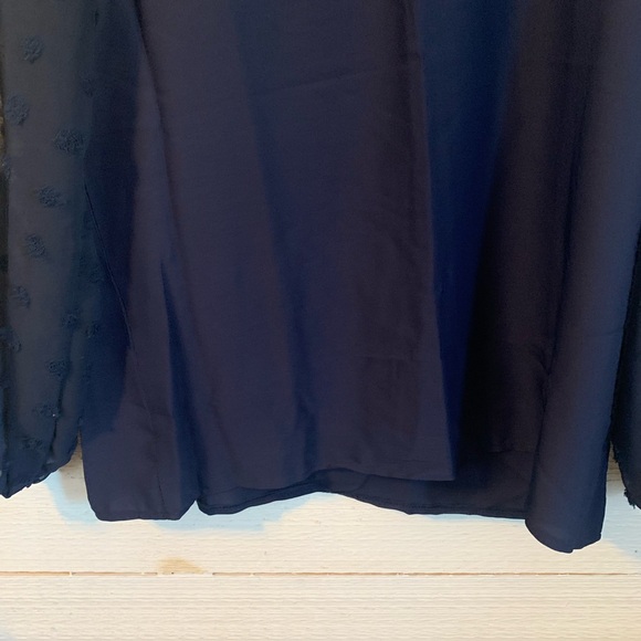 Elegant Navy Blue Women's Top. Size XL. - Picture 3 of 9